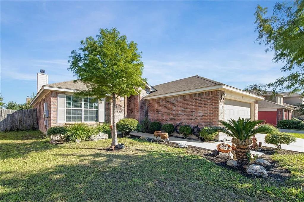 Listing photo 1 of 207  Mollie Dr
