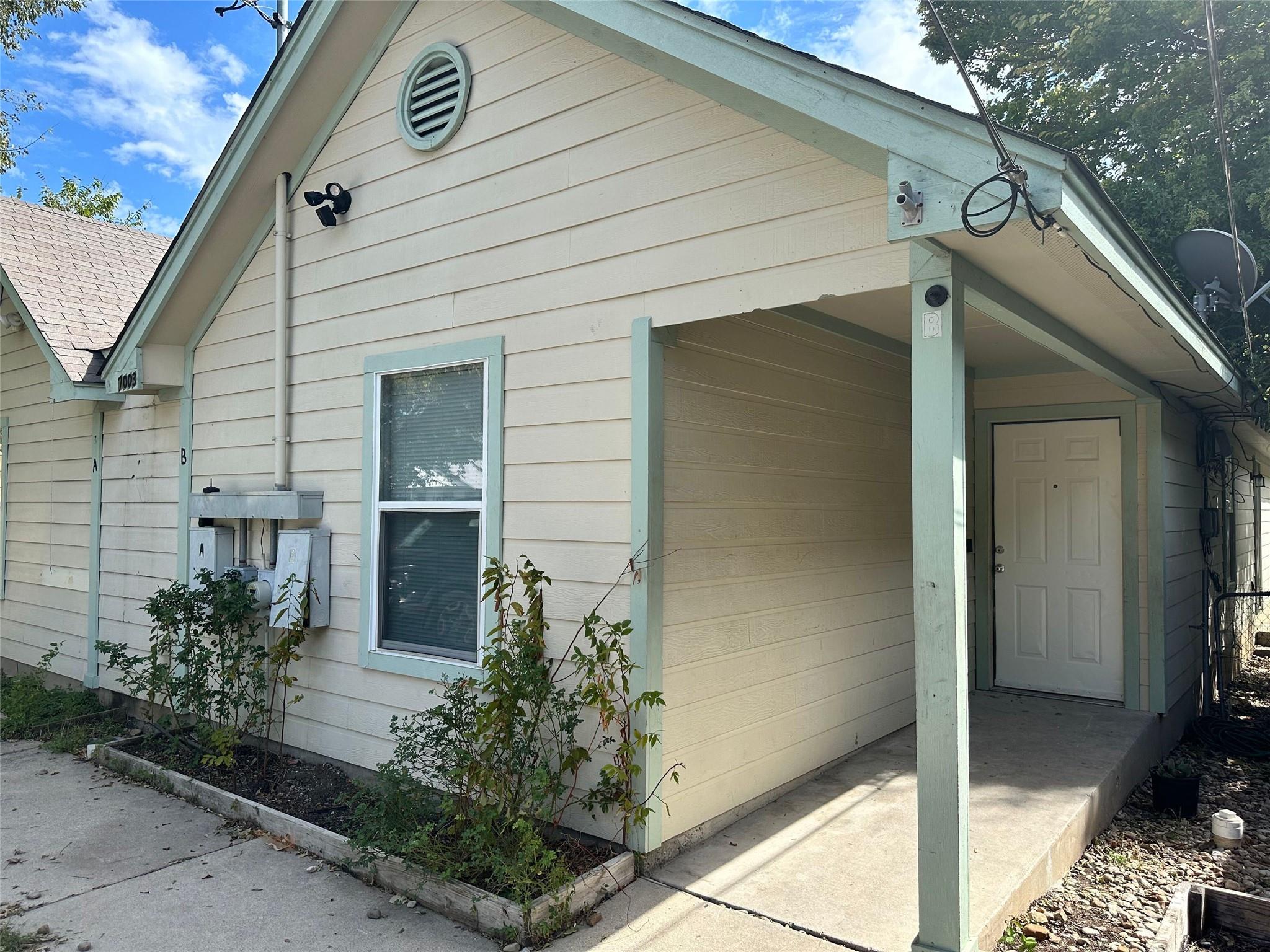 Listing photo 1 of 7003  Bennett Ave  #B