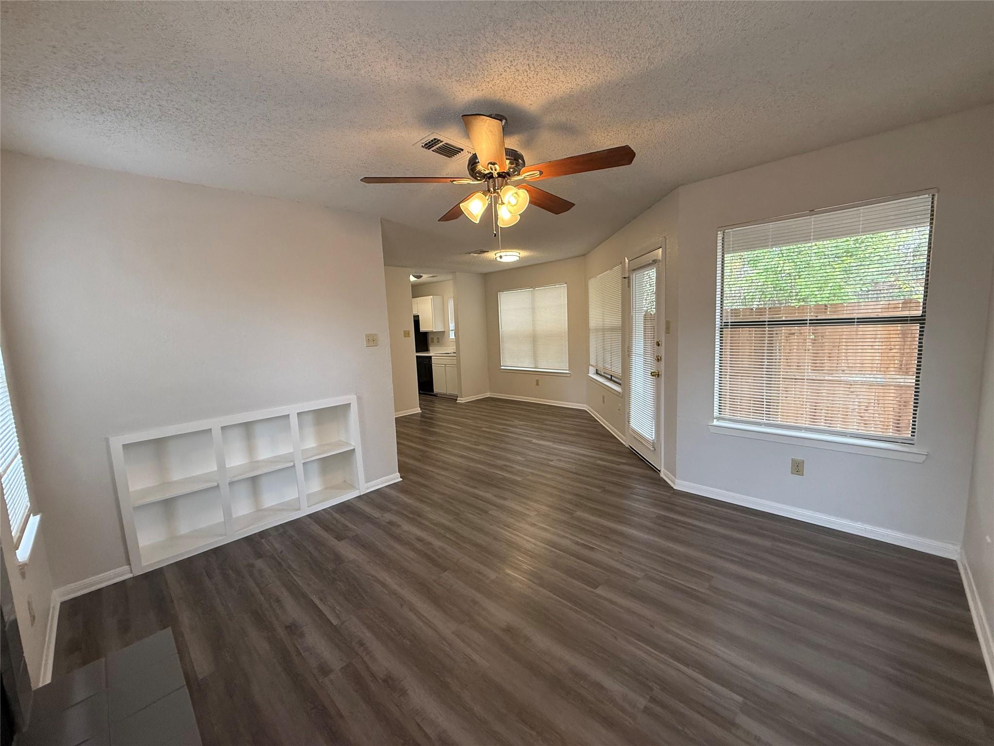 Listing photo 1 of 8904  Schick Rd  #D