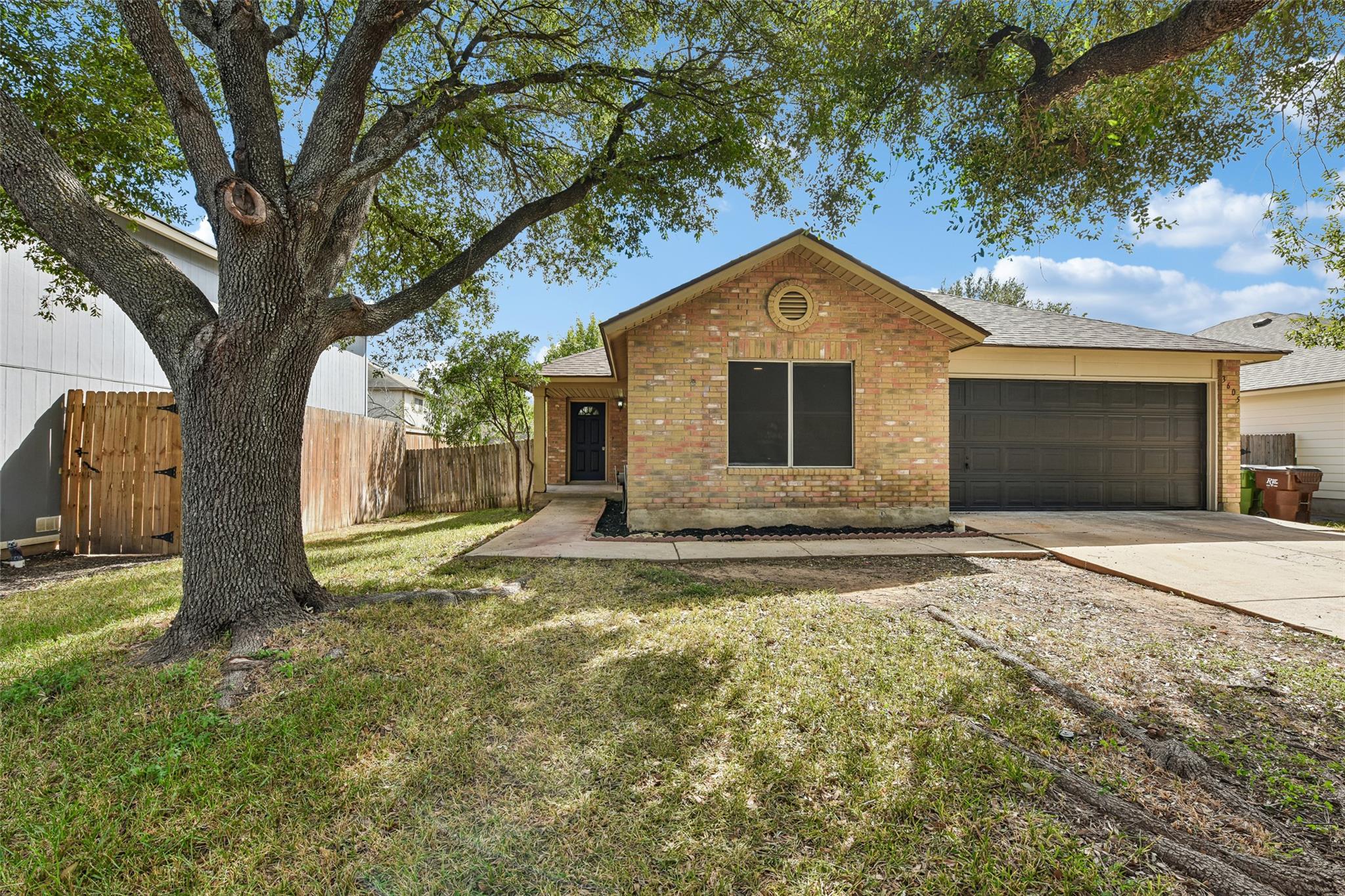 Listing photo 1 of 3605  Meadow Park Dr