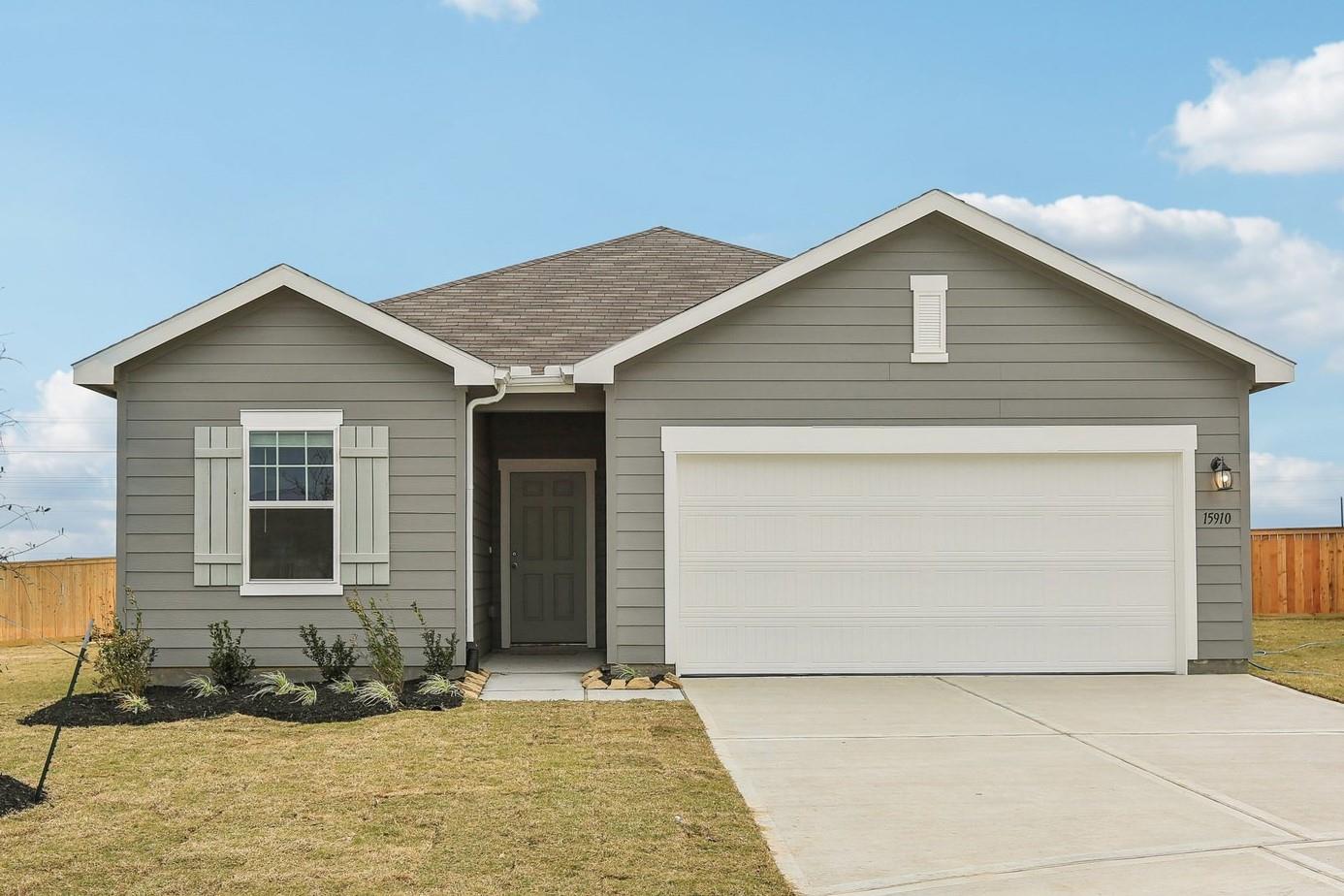 Listing photo 1 of 16708  Angel Josefina Ave