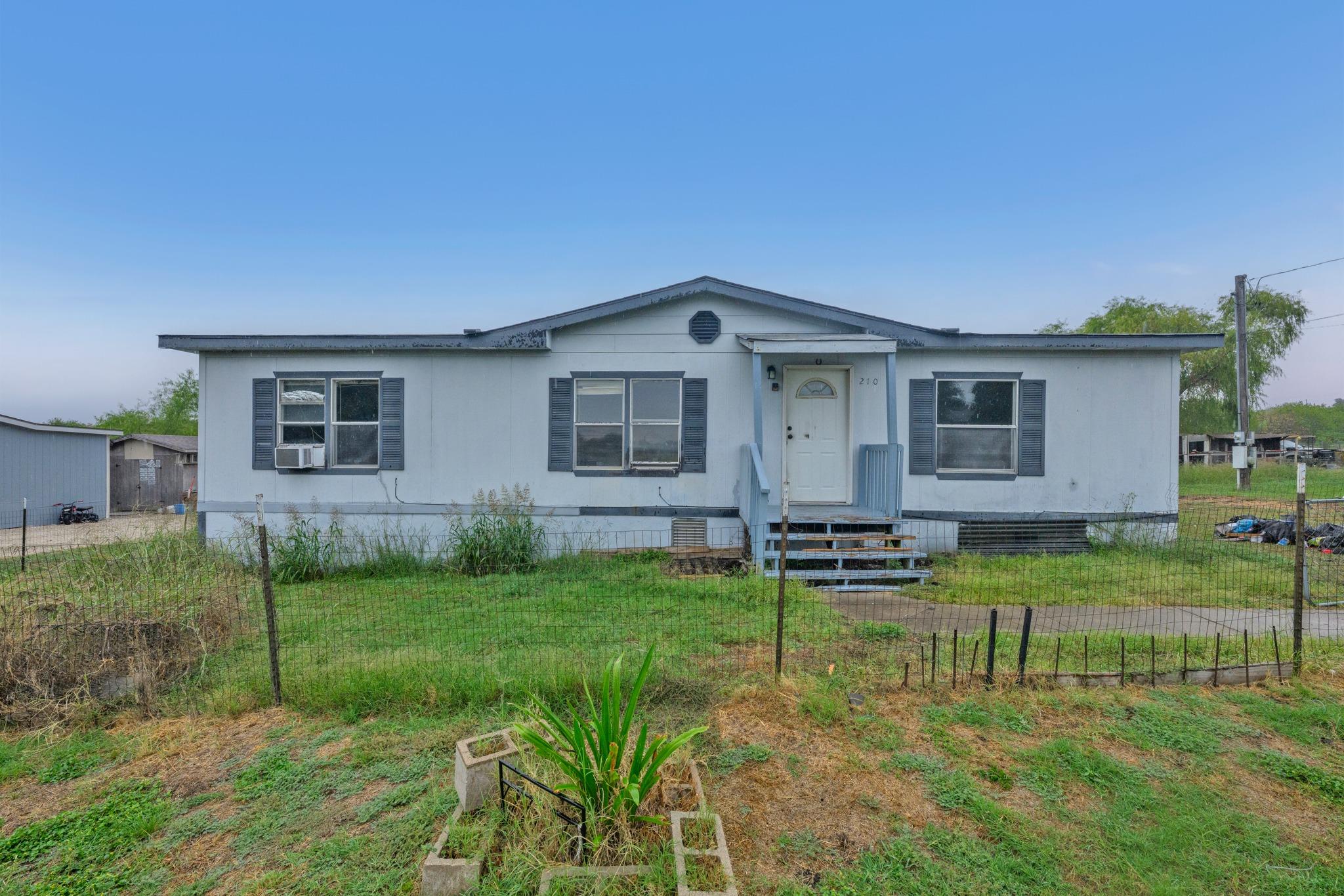 Ảnh nhà đang rao bán 1 của 210  Rolling Meadows Ln