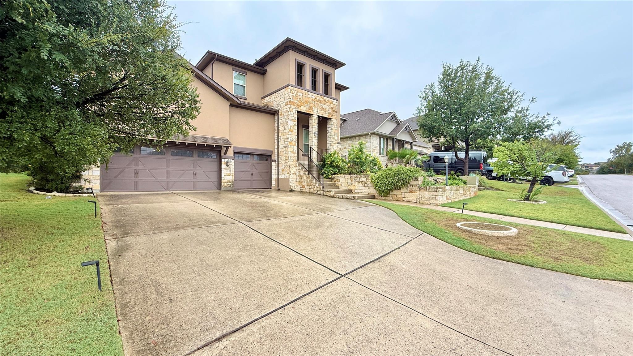 Listing photo 1 of 106  Wester Ross Ln
