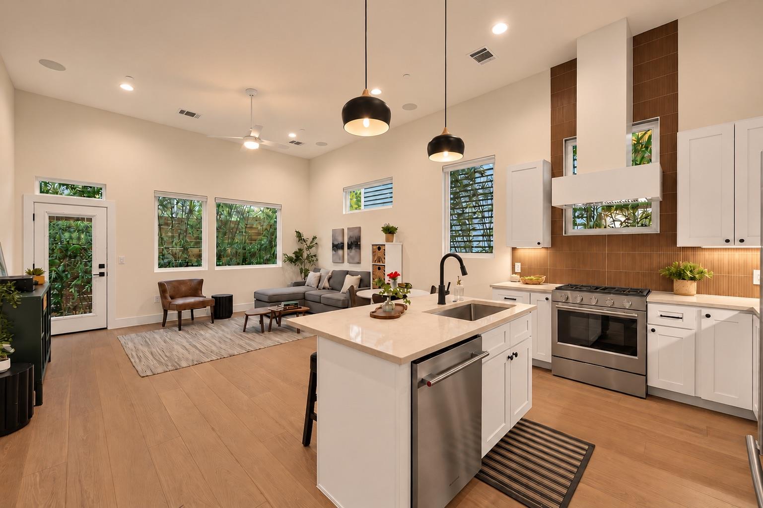 Listing photo of 826  Morrow St  #3
