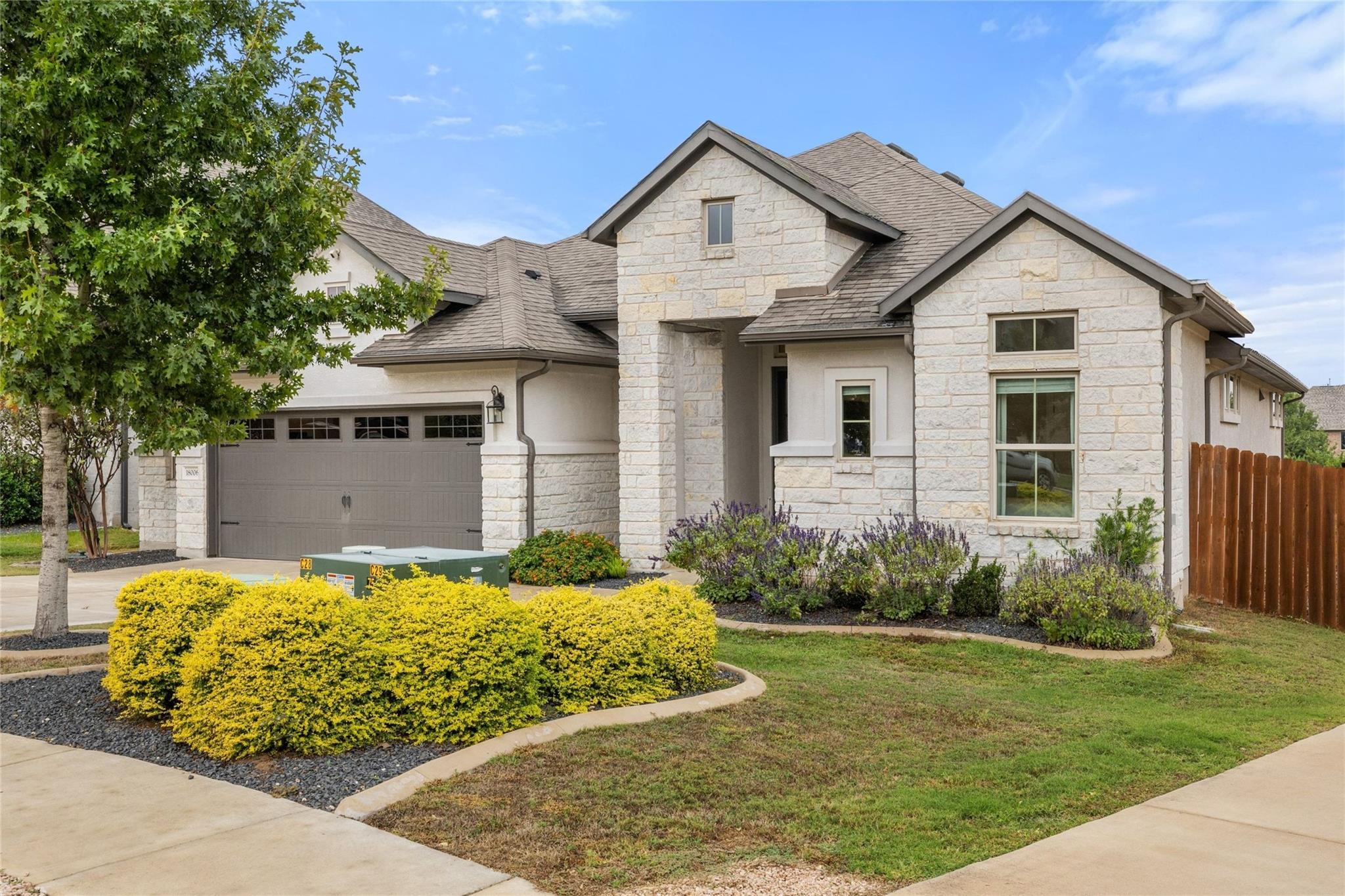 Listing photo of 18006  Crofton Cv