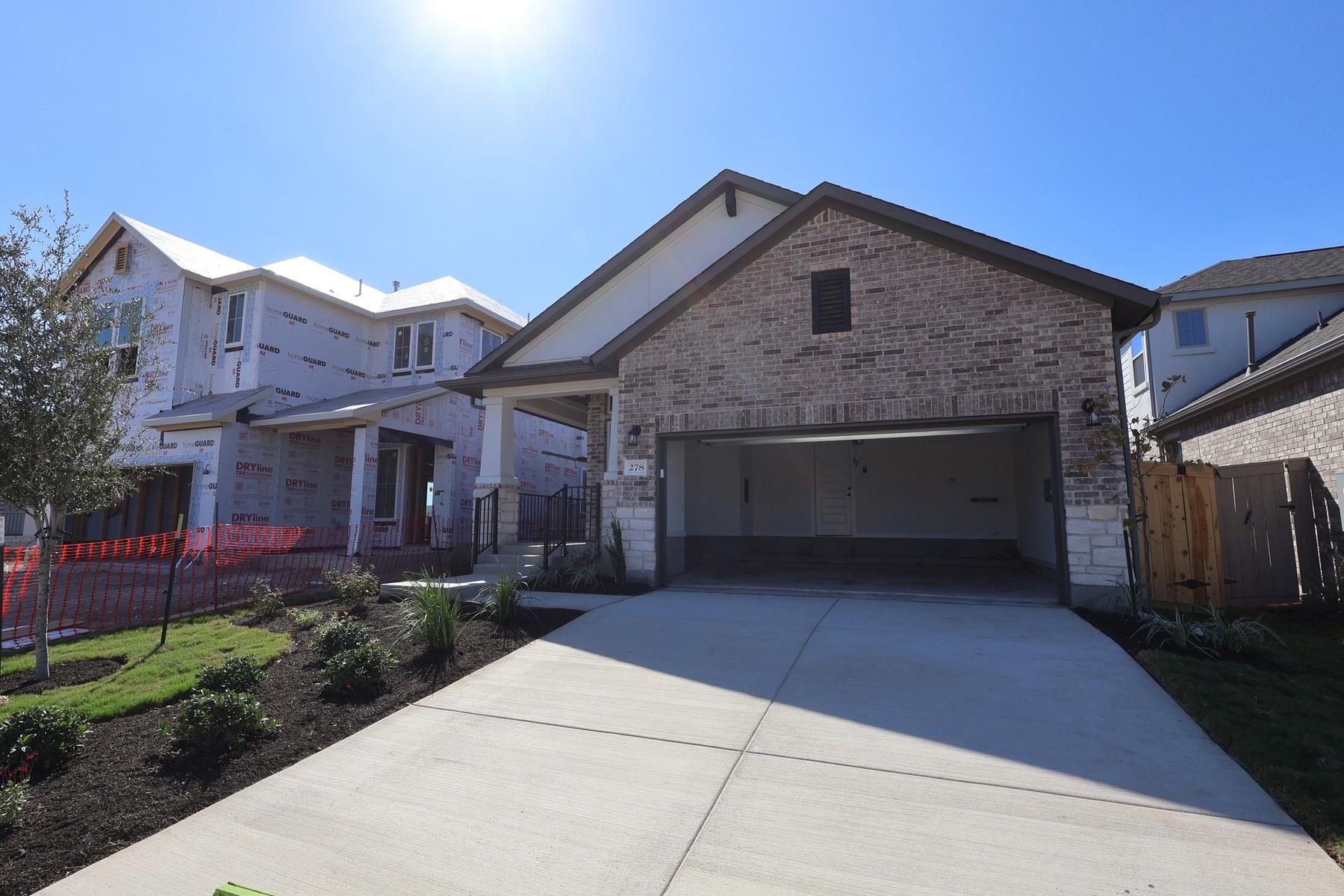 Listing photo 1 of 278  Bloomington Loop None