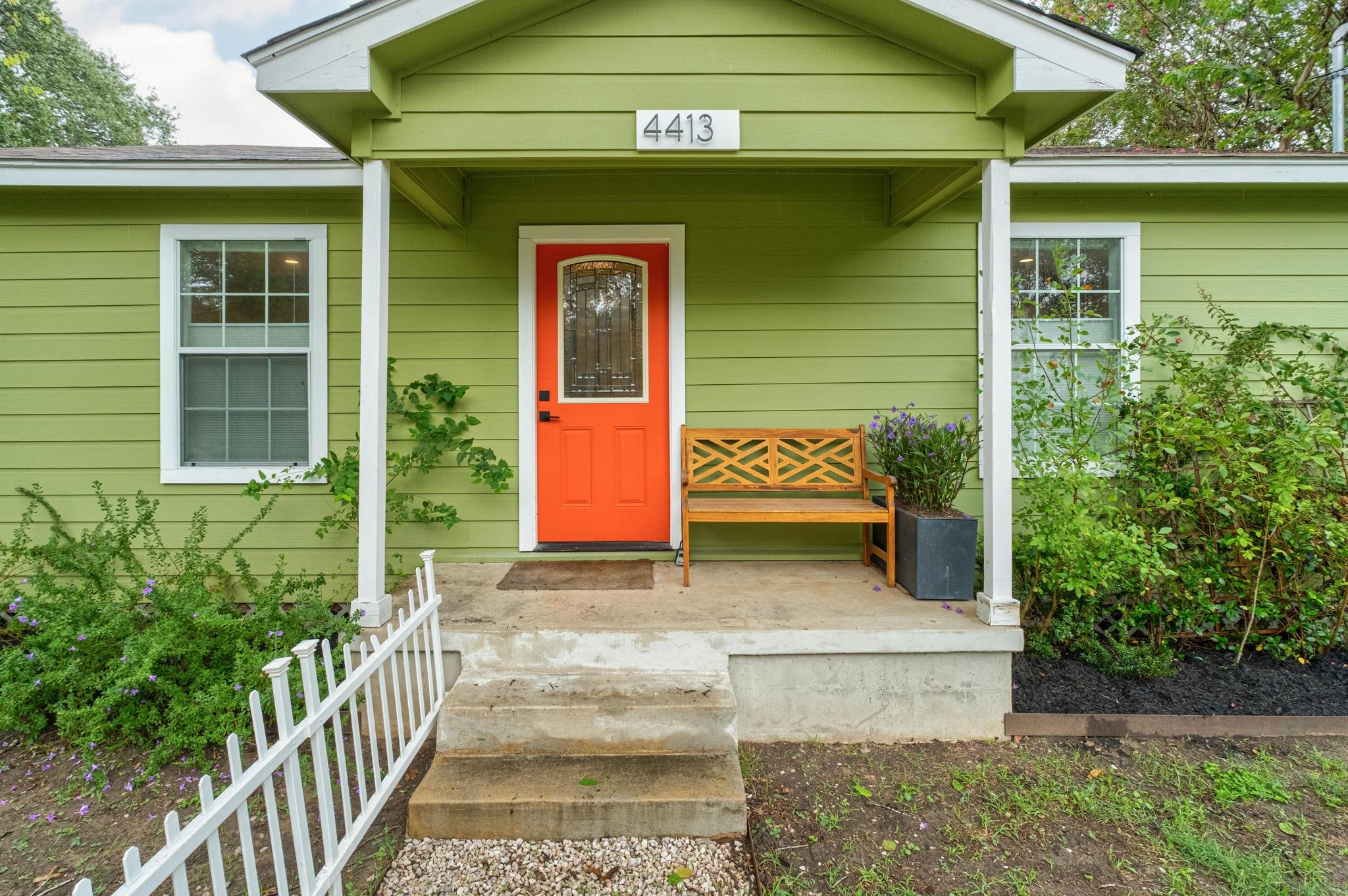 Listing photo 1 of 4413  Merle Dr  #1